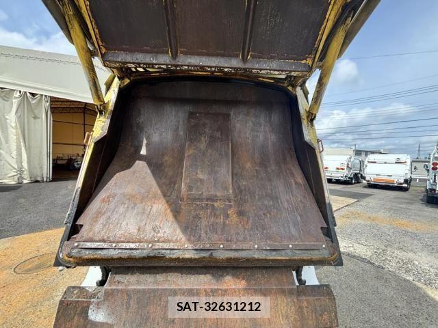 Isuzu ELF TRUCK 2010-03 7784590-29