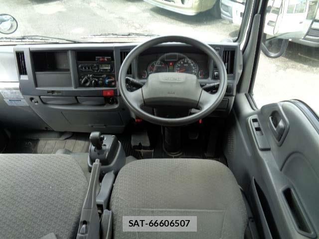 Isuzu ELF TRUCK 2018-07 7784607-2