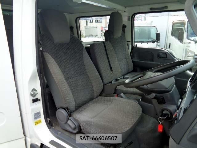 Isuzu ELF TRUCK 2018-07 7784607-4