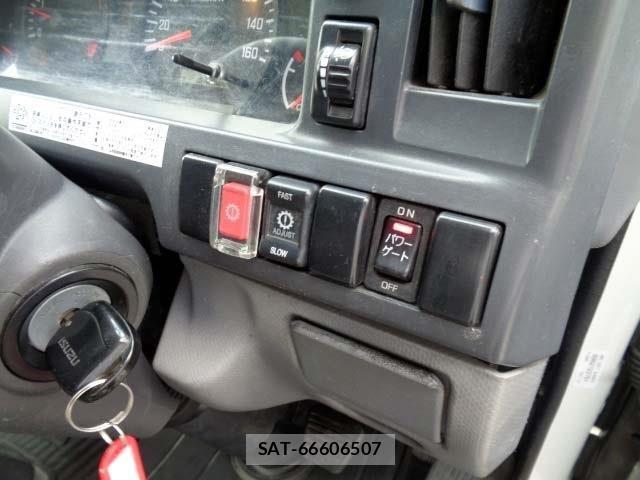Isuzu ELF TRUCK 2018-07 7784607-7