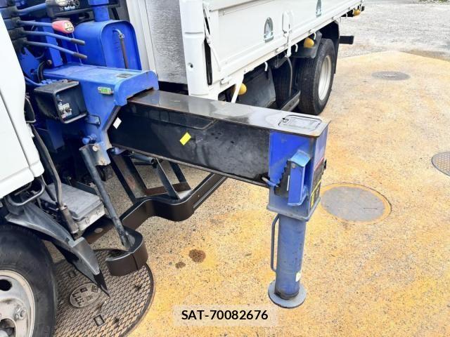 Isuzu ELF TRUCK 2013-07 7784582-17