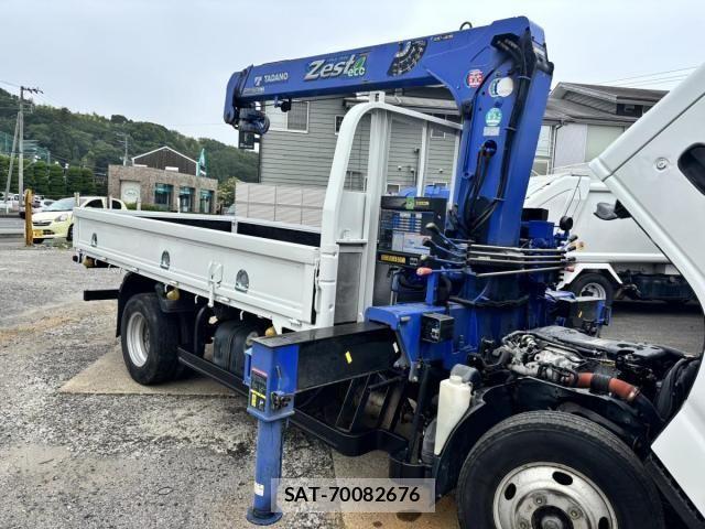 Isuzu ELF TRUCK 2013-07 7784582-20