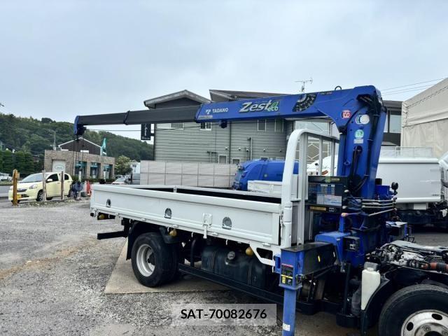 Isuzu ELF TRUCK 2013-07 7784582-23