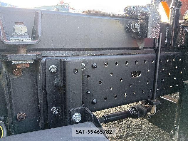 Isuzu ELF TRUCK 2015-02 7784609-16