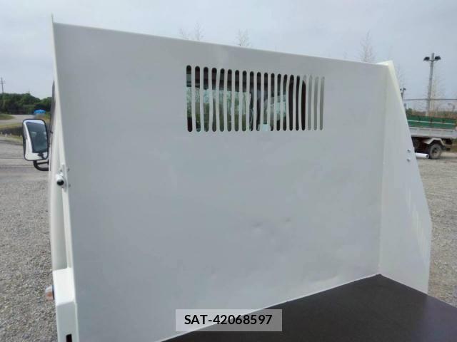 Isuzu ELF TRUCK 2017-12 7784627-24