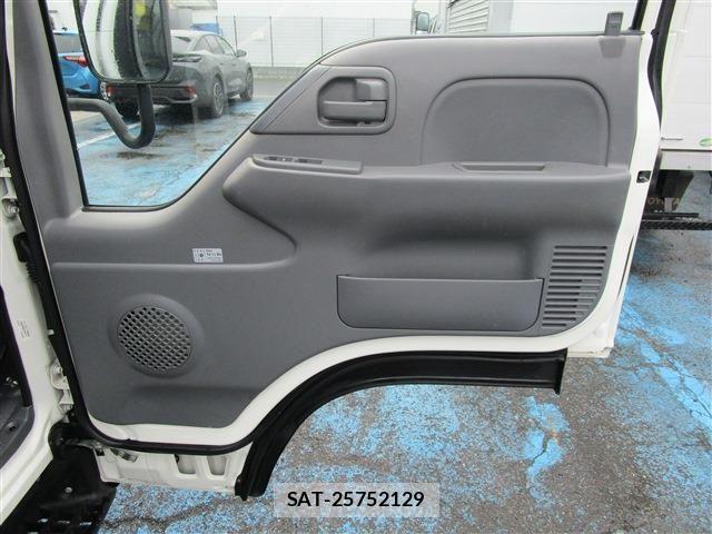 Isuzu ELF TRUCK 2019-08 7876291-20