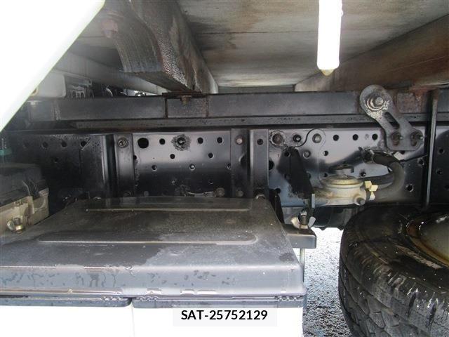 Isuzu ELF TRUCK 2019-08 7876291-29