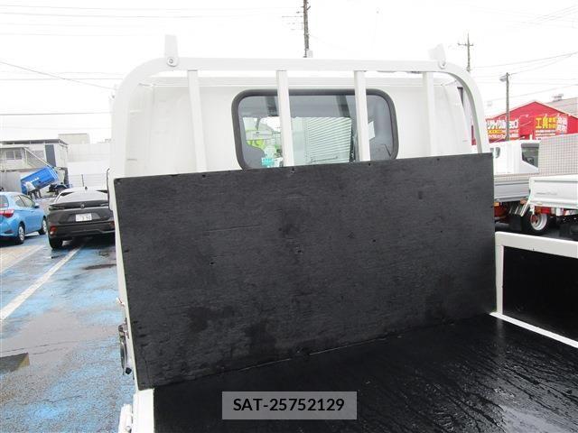 Isuzu ELF TRUCK 2019-08 7876291-7