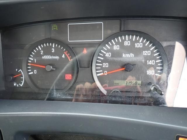 Isuzu ELF TRUCK 2015-06 7864668-15