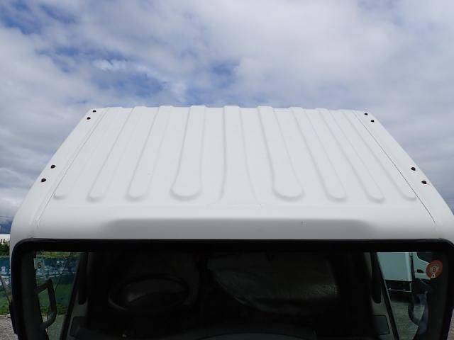 Isuzu ELF TRUCK 2015-06 7864668-23