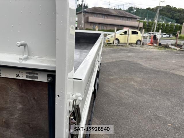 Isuzu ELF TRUCK 2020-09 7876289-15