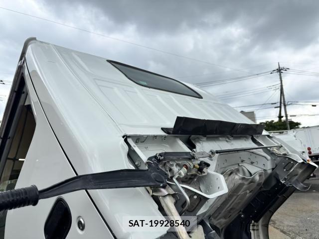 Isuzu ELF TRUCK 2020-09 7876289-17