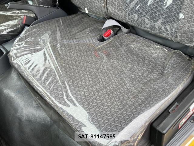 Isuzu ELF TRUCK 2019-06 7876288-16