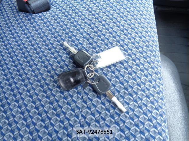 Isuzu ELF TRUCK 2022-08 7876284-29