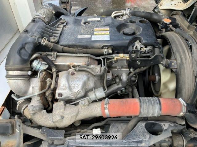 Isuzu ELF TRUCK 2015-06 7876296-13
