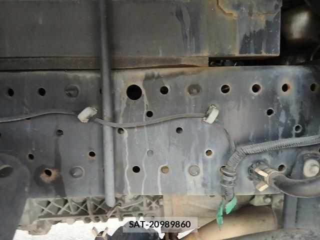 Isuzu ELF TRUCK 2010-08 7876295-19