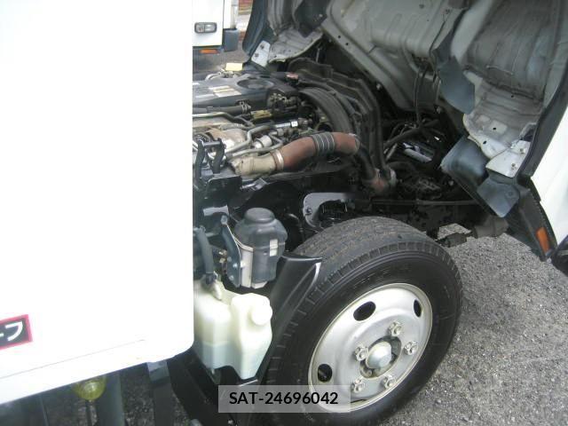 Isuzu ELF TRUCK 2018-05 7876290-21