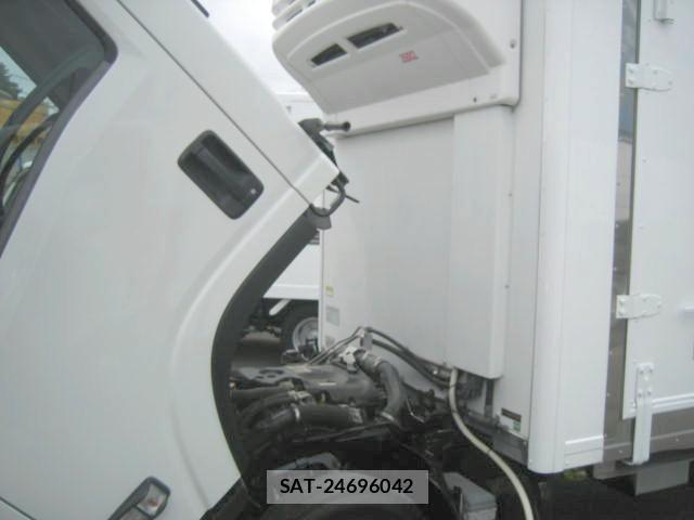 Isuzu ELF TRUCK 2018-05 7876290-23