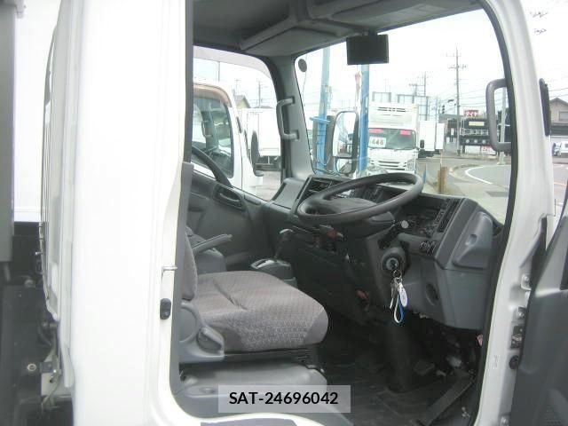 Isuzu ELF TRUCK 2018-05 7876290-25