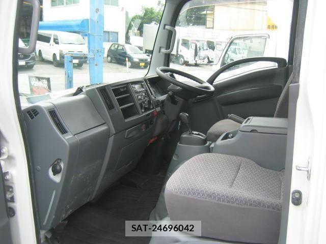 Isuzu ELF TRUCK 2018-05 7876290-26