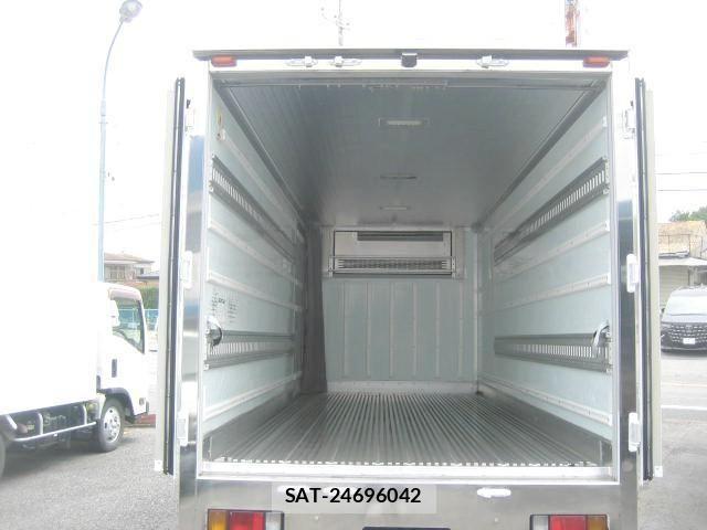 Isuzu ELF TRUCK 2018-05 7876290-4