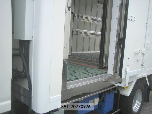 Isuzu ELF TRUCK 2018-06 7876293-8