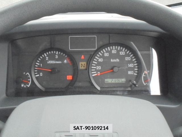 Isuzu ELF TRUCK 2015-09 7902562-1