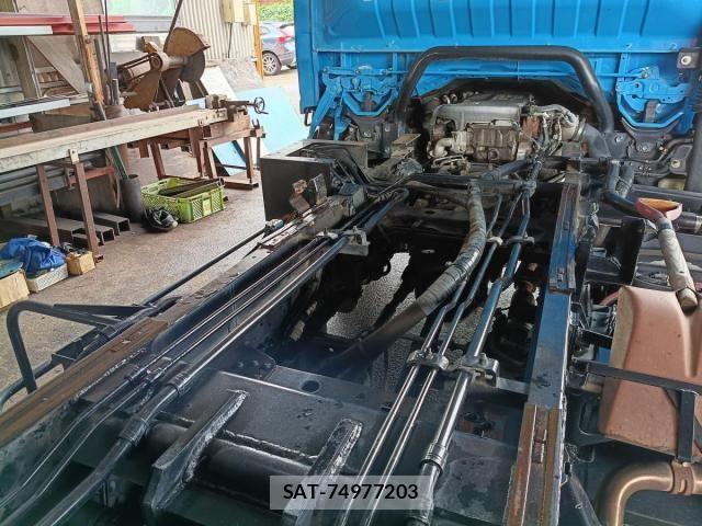 Isuzu ELF TRUCK 2014-03 7961379-14