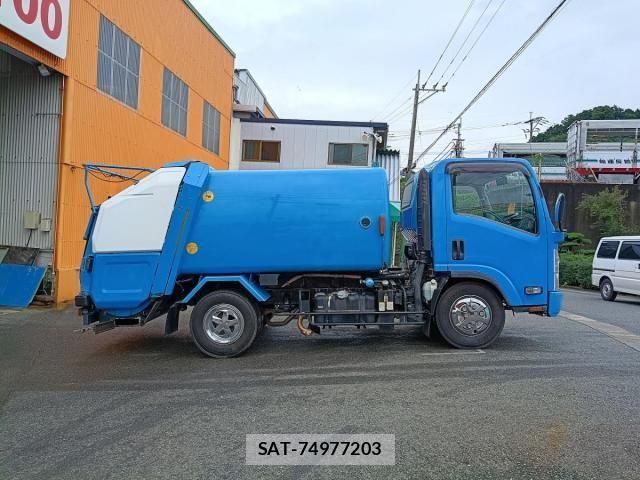 Isuzu ELF TRUCK 2014-03 7961379-3