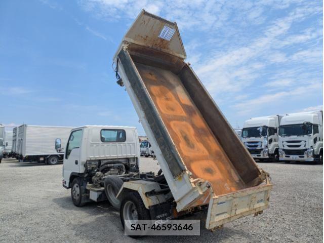 Isuzu ELF TRUCK 2019-07 7961406-17