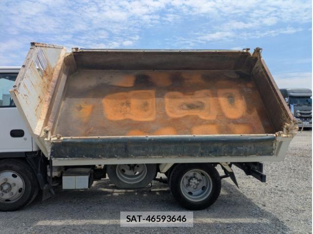 Isuzu ELF TRUCK 2019-07 7961406-23