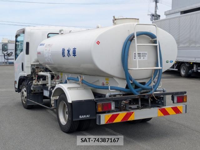 Isuzu ELF TRUCK 2019-12 7961382-2