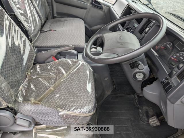 Isuzu ELF TRUCK 2018-05 7961425-24