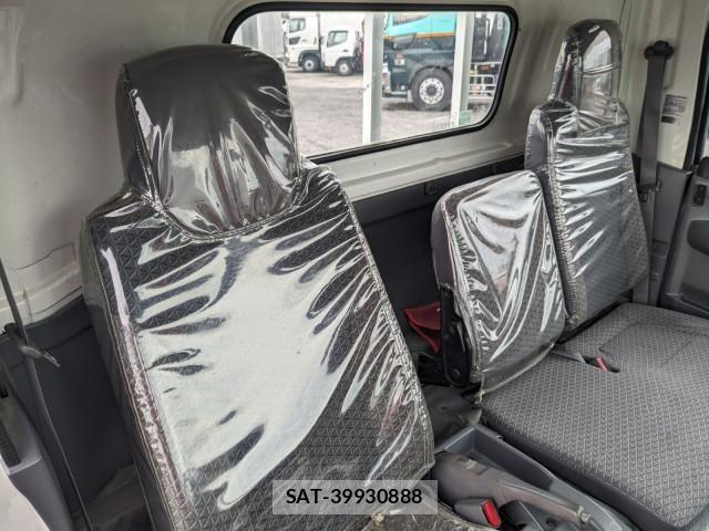 Isuzu ELF TRUCK 2018-05 7961425-25