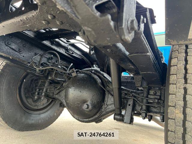Isuzu ELF TRUCK 2012-03 7961467-19