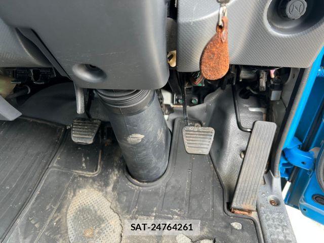 Isuzu ELF TRUCK 2012-03 7961467-5