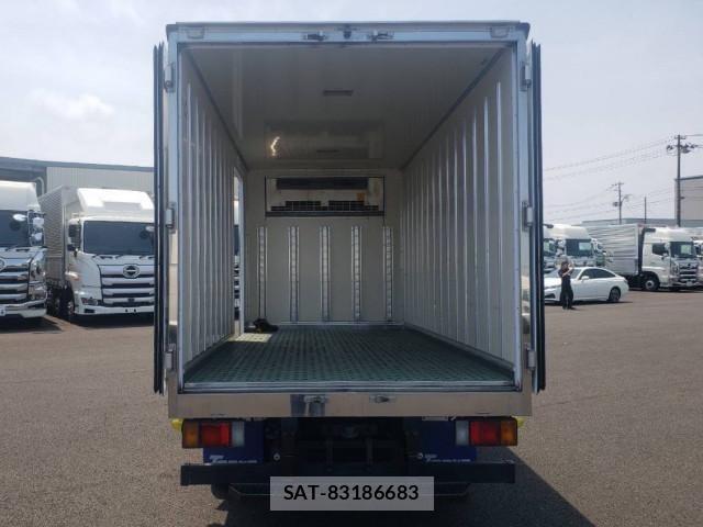 Isuzu ELF TRUCK 2021-03 7961383-7