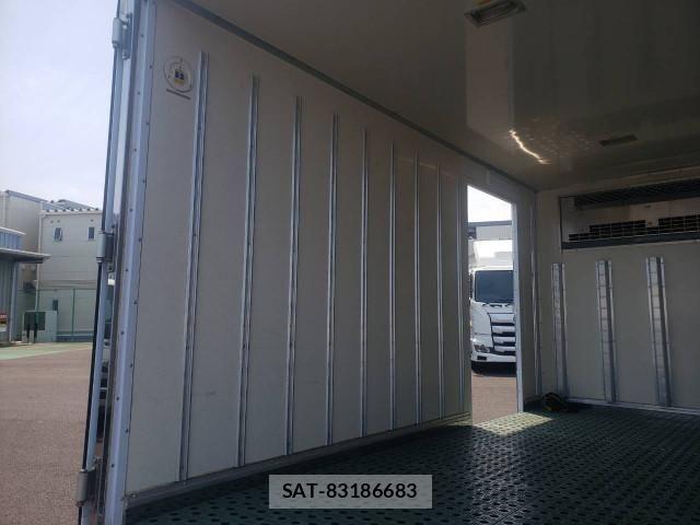 Isuzu ELF TRUCK 2021-03 7961383-8