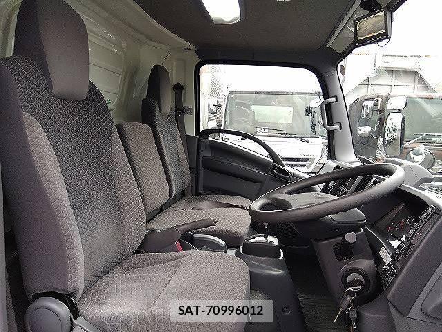 Isuzu ELF TRUCK 2020-05 7961446-10