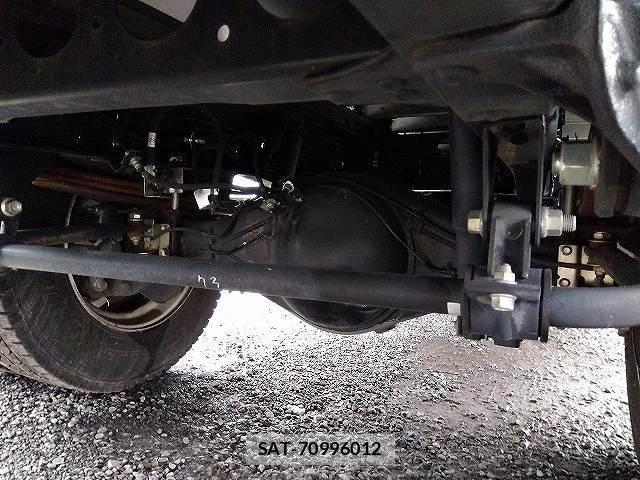 Isuzu ELF TRUCK 2020-05 7961446-18