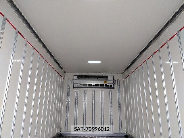Isuzu ELF TRUCK 2020-05 7961446-6
