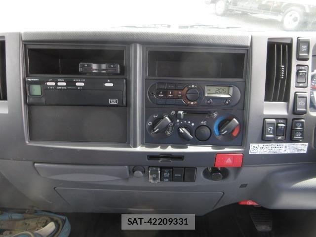 Isuzu ELF TRUCK 2018-11 7961375-15