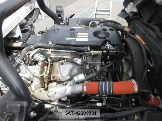 Isuzu ELF TRUCK 2018-11 7961375-23