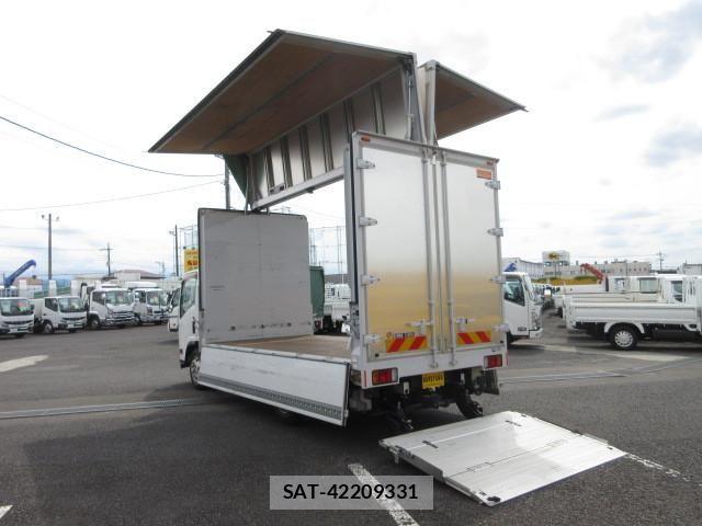 Isuzu ELF TRUCK 2018-11 7961375-7