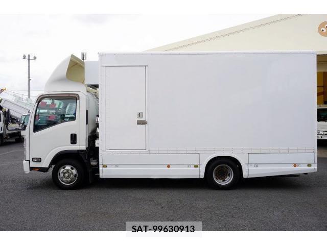 Isuzu ELF TRUCK 2016-10 7961377-2
