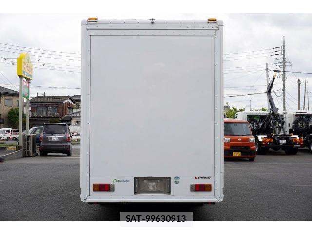Isuzu ELF TRUCK 2016-10 7961377-3