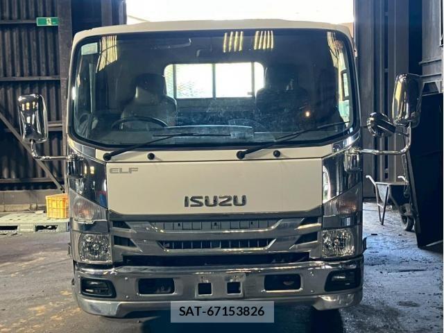 Isuzu ELF TRUCK 2017-09 7961452-1