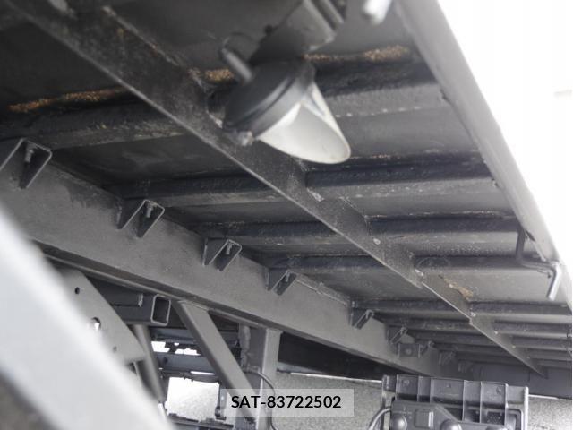 Isuzu ELF TRUCK 2018-03 7961378-10