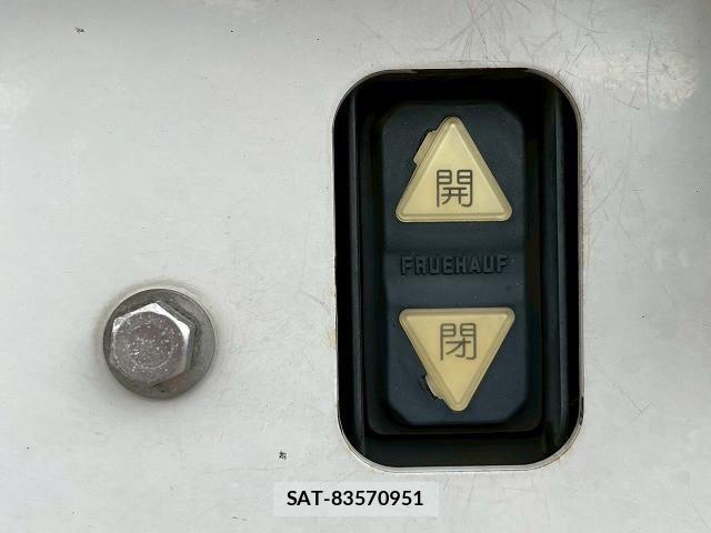 Isuzu ELF TRUCK 2015-02 7961414-16
