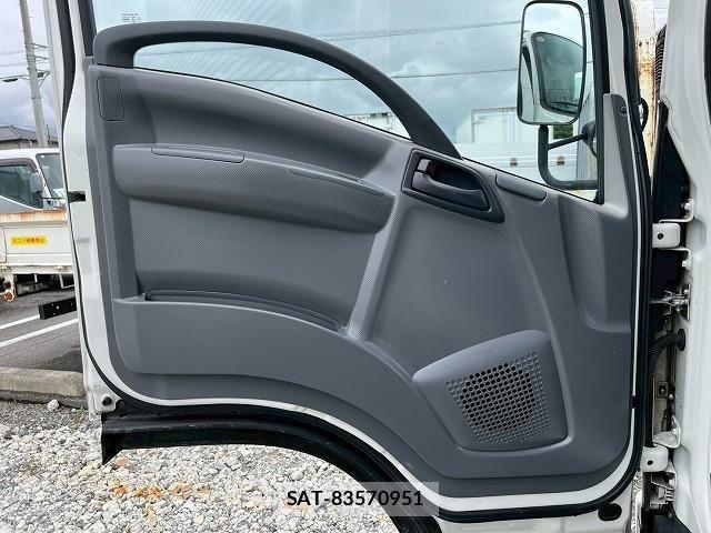 Isuzu ELF TRUCK 2015-02 7961414-23